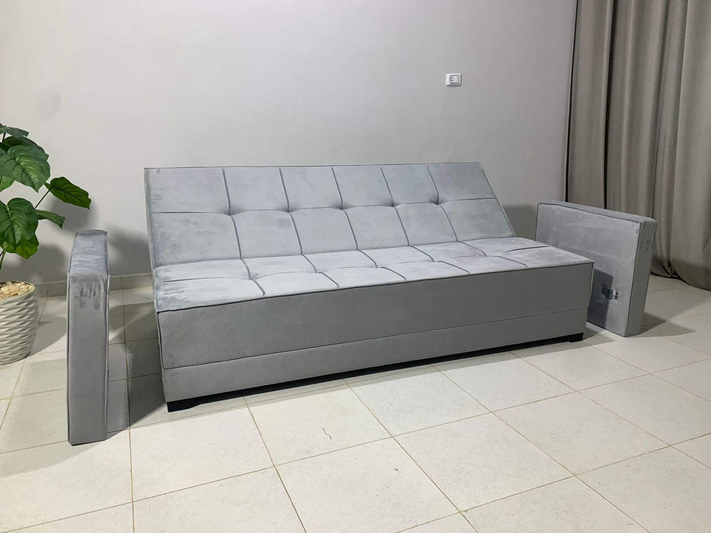Rango Furniture Sofa Bed – Perfect for living rooms, guest rooms, and small spaces. Dimensions: 120×210 cm. Color:Gray