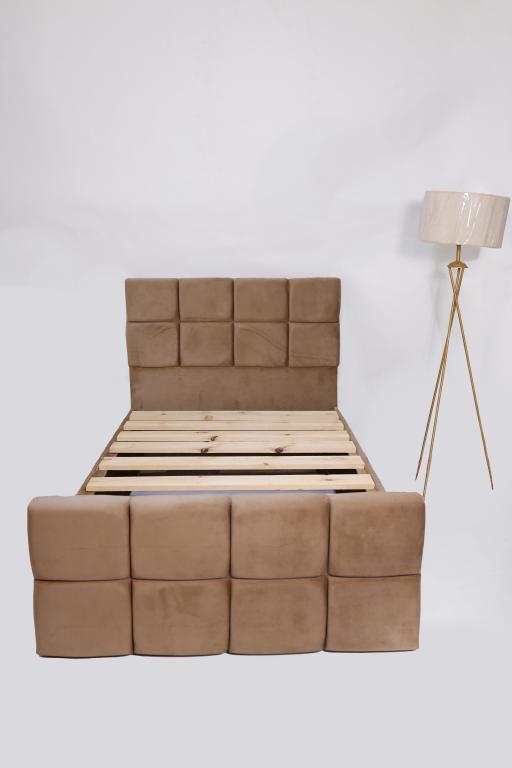 "Rango Furniture bed, featuring a design that combines quality and elegance. Color:Coffe"